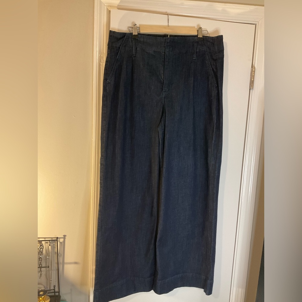 Size 14 wide leg NYDJ JEANS